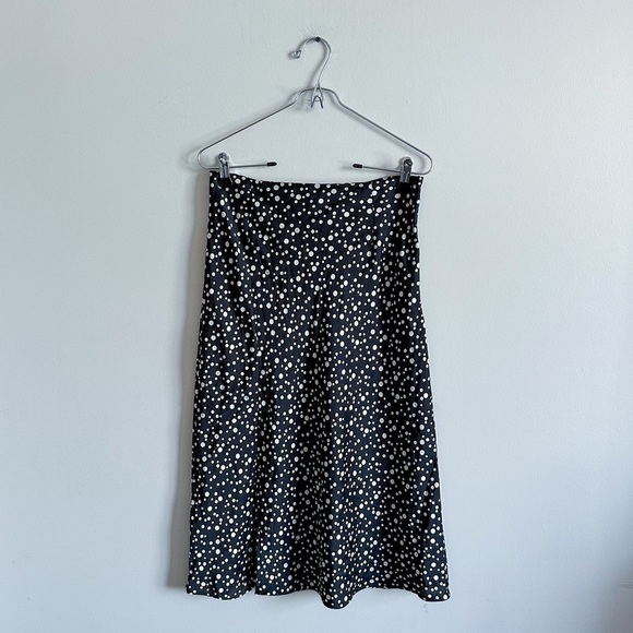 3/$20⚡️ Nasty Gal MIDI Skirt with Slit Black With White Polka Dots - Picture 1 of 14